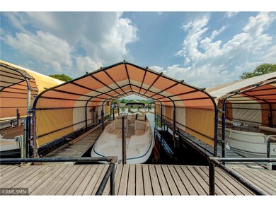 3-mls-Dock