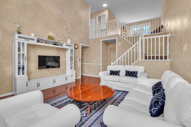 681 Legends Dr, Carol Stream, IL 60188 - photo 6