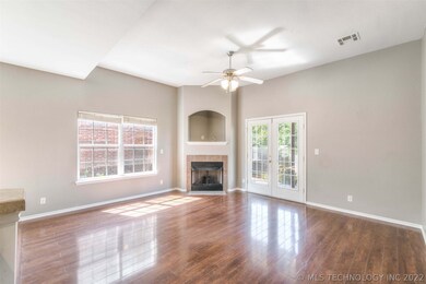 11118 S Cedar St, Jenks, OK 74037 - photo 5