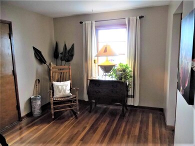 Living/Dining Area