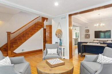 05_127SWhittaker_10002_LivingRoom_LowRes