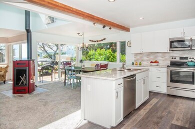 940 SW 10th Place, Lincoln City, OR 97367 - photo 6