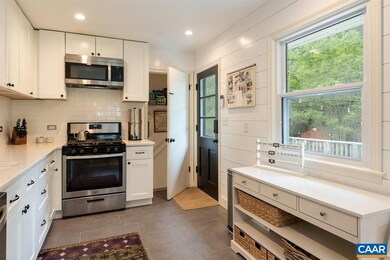 1246 Holmes Ave, Charlottesville, VA 22901 - photo 5