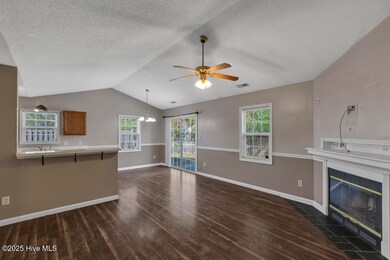 409 Sumrell Way, Hubert, NC 28539 - photo 5