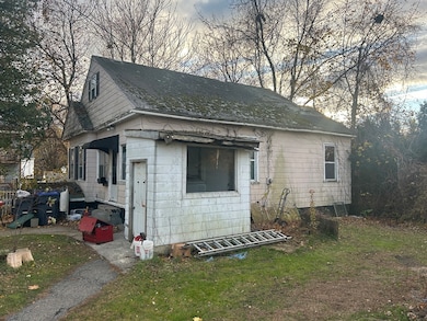 3 Thissell St, Methuen, MA 01844 - photo 4