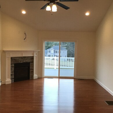 21 Soucy Dr unit 2, Rutland, MA 01543 - photo 5