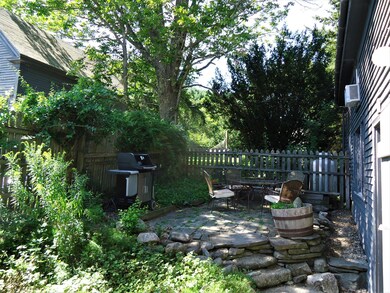 54 Garden patio
