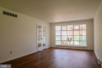 1227 Dundee Dr, Dresher, PA 19025 - photo 6