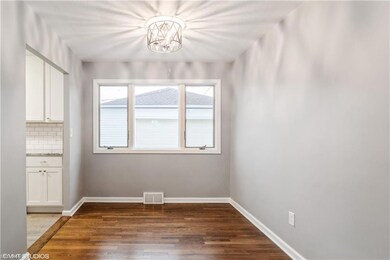 Eating area off kitchen