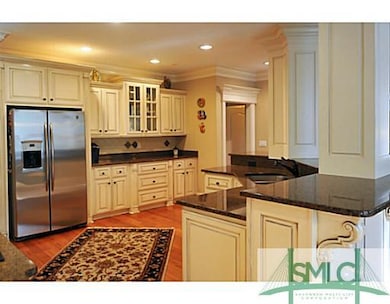 Kitchen. Stunning, large kitchen features custom w
