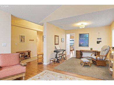 1042 Merlot Ave NE, Keizer, OR 97303 - photo 6