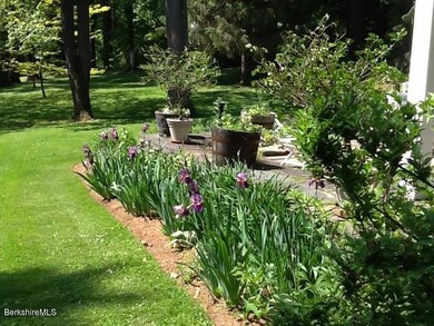 322 Old Stockbridge Rd, Stockbridge, MA 01262 - photo 4