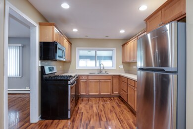 806 E Evergreen St, Wheaton, IL 60187 - photo 6