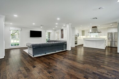 150 Warrenton Dr, Houston, TX 77024 - photo 5