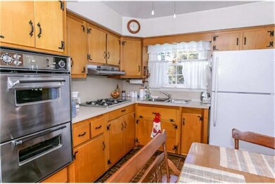 210 Bourne Dr, Broomall, PA 19008 - photo 5