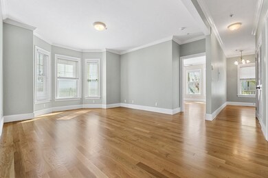 116 Chestnut St unit 2, Waltham, MA 02453 - photo 2