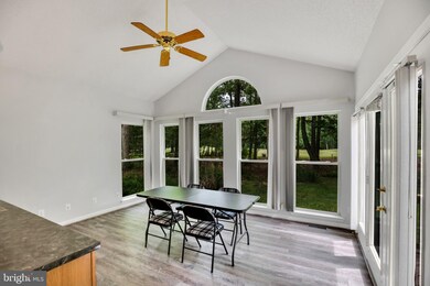 11285 Annabelle Dr, Swan Point, MD 20645 - photo 6