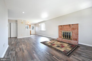 176 Popodickon Dr, Boyertown, PA 19512 - photo 2