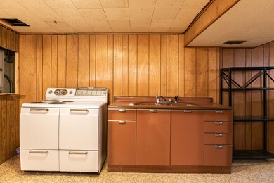 712 Keller Ave, Waukegan, IL 60085 - photo 6