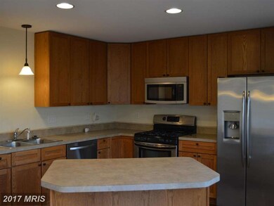 101 Hupps Hill Ct, Strasburg, VA 22657 - photo 2