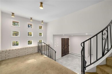 5685 Glen Errol Rd NW, Sandy Springs, GA 30327 - photo 4