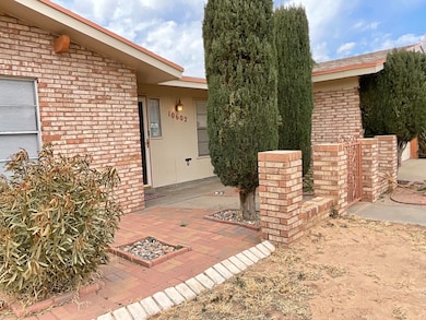 5C85E29C-F436-4247-A795-5B19F354E950