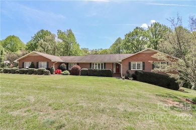 2606 Fines Creek Dr, Statesville, NC 28625 - photo 3