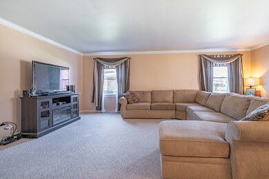 17600 Maple St, Lansing, IL 60438 - photo 4