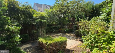 46721 Ashmere Square, Sterling, VA 20165 - photo 6