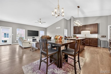 412 Charlestowne Place Dr, Saint Charles, MO 63301 - photo 6