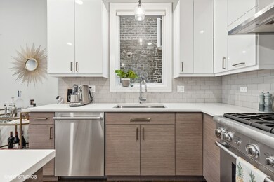 1817 W Iowa St unit 2, Chicago, IL 60622 - photo 5