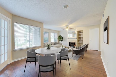 12200 Overbrook Ln unit 31A, Houston, TX 77077 - photo 4