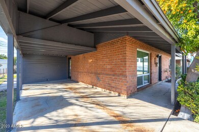 3412N27thSt-36