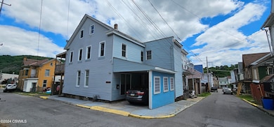 439 W Gowen St, Shamokin, PA 17872 - photo 2