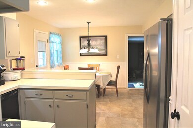 216 Garnett Rd, Joppa, MD 21085 - photo 7