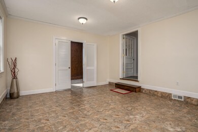 004-112BayridgeCt-RockyMount-NC-27804-sm