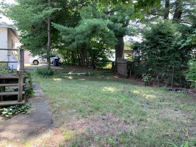 37 Thaxter Rd, Newtonville, MA 02460 - photo 4