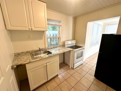 633 40th St, West Palm Beach, FL 33407 - photo 4