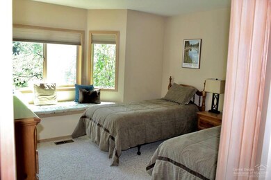57389 Beaver Dr, Bend, OR 97707 - photo 7