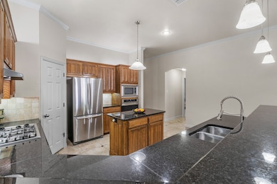 7040 Ridge Crest Dr, North Richland Hills, TX 76182 - photo 4