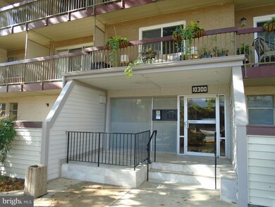 10300 Westlake Dr, Bethesda, MD 20817 - photo 2