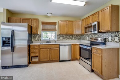 424 Creeks End Ln, Stevensville, MD 21666 - photo 2