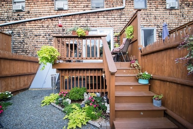 1373 Plymouth St unit 5, East Bridgewater, MA 02333 - photo 4