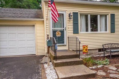 57 Alden Ct, Delmar, NY 12054 - photo 2