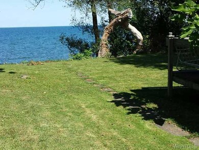 Waterfront/Dock/Pier