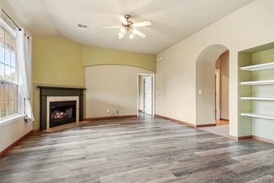 14604 S Oak St, Glenpool, OK 74033 - photo 7
