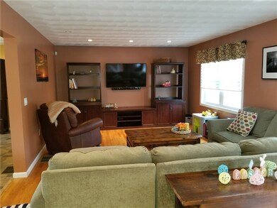 62 Highland St, Cranston, RI 02920 - photo 4