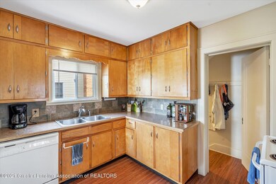12-713-Ann-St-WindowStill-Real-Estate-Ph