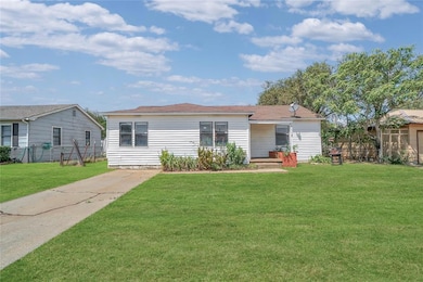 1117 E Cherry St, Altus, OK 73521 - photo 2