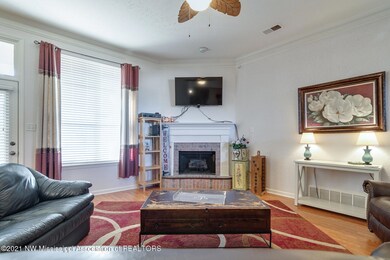 6367 Braybourne Main-5